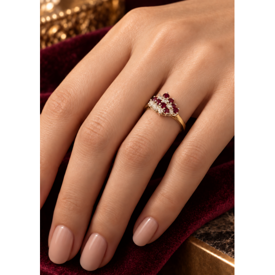 Pre Owned 18ct Ruby and Diamond Ring ZC40